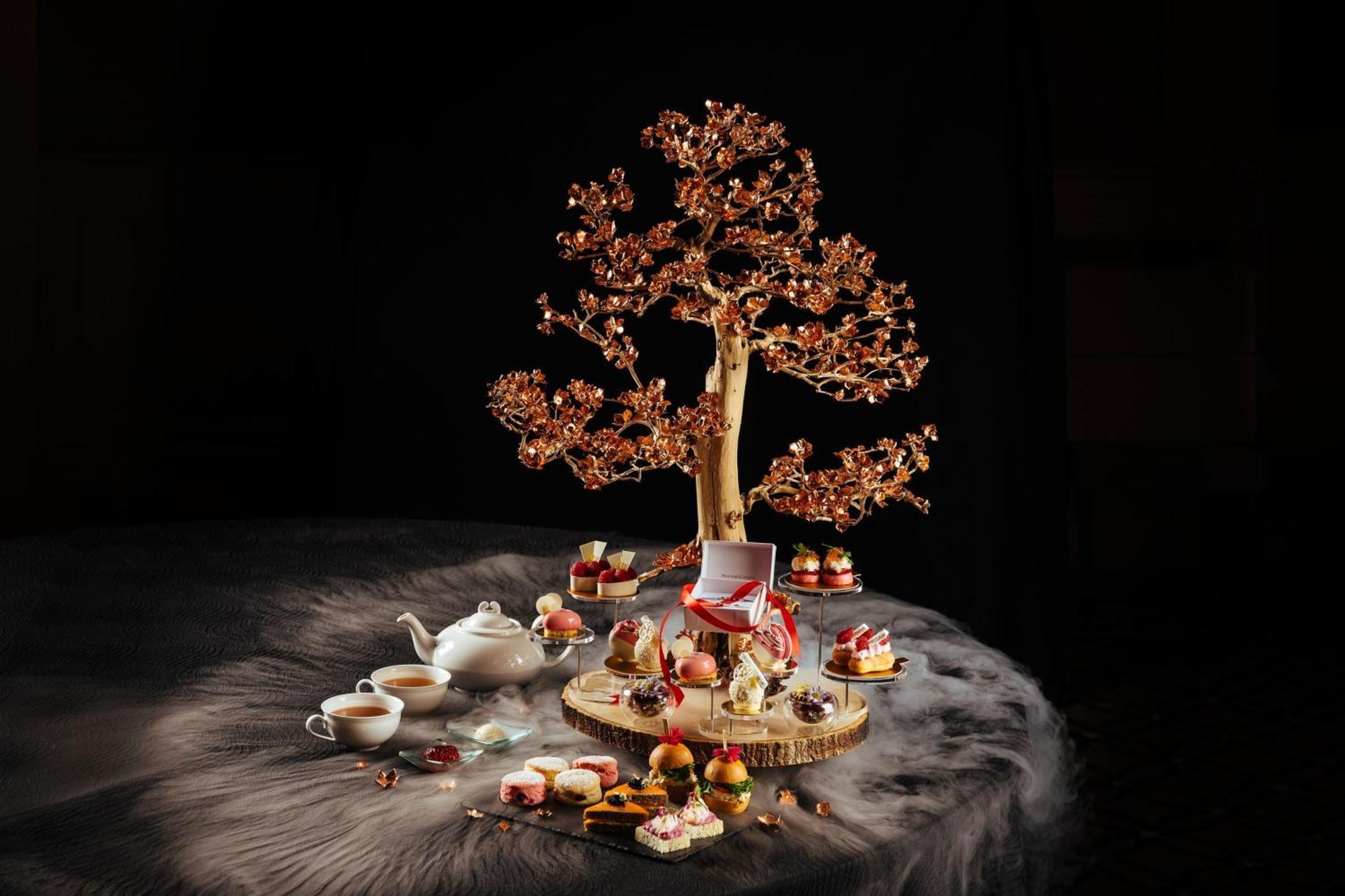 Sheraton Grande Sukhumvit, A Luxury Collection Hotel, Банкок Екстериор снимка A chocolate tree