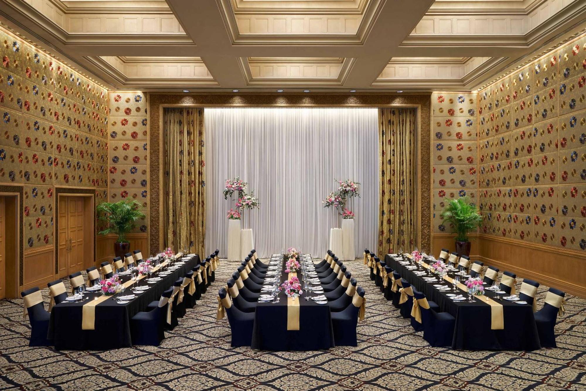Sheraton Grande Sukhumvit, A Luxury Collection Hotel, Банкок Екстериор снимка The ballroom
