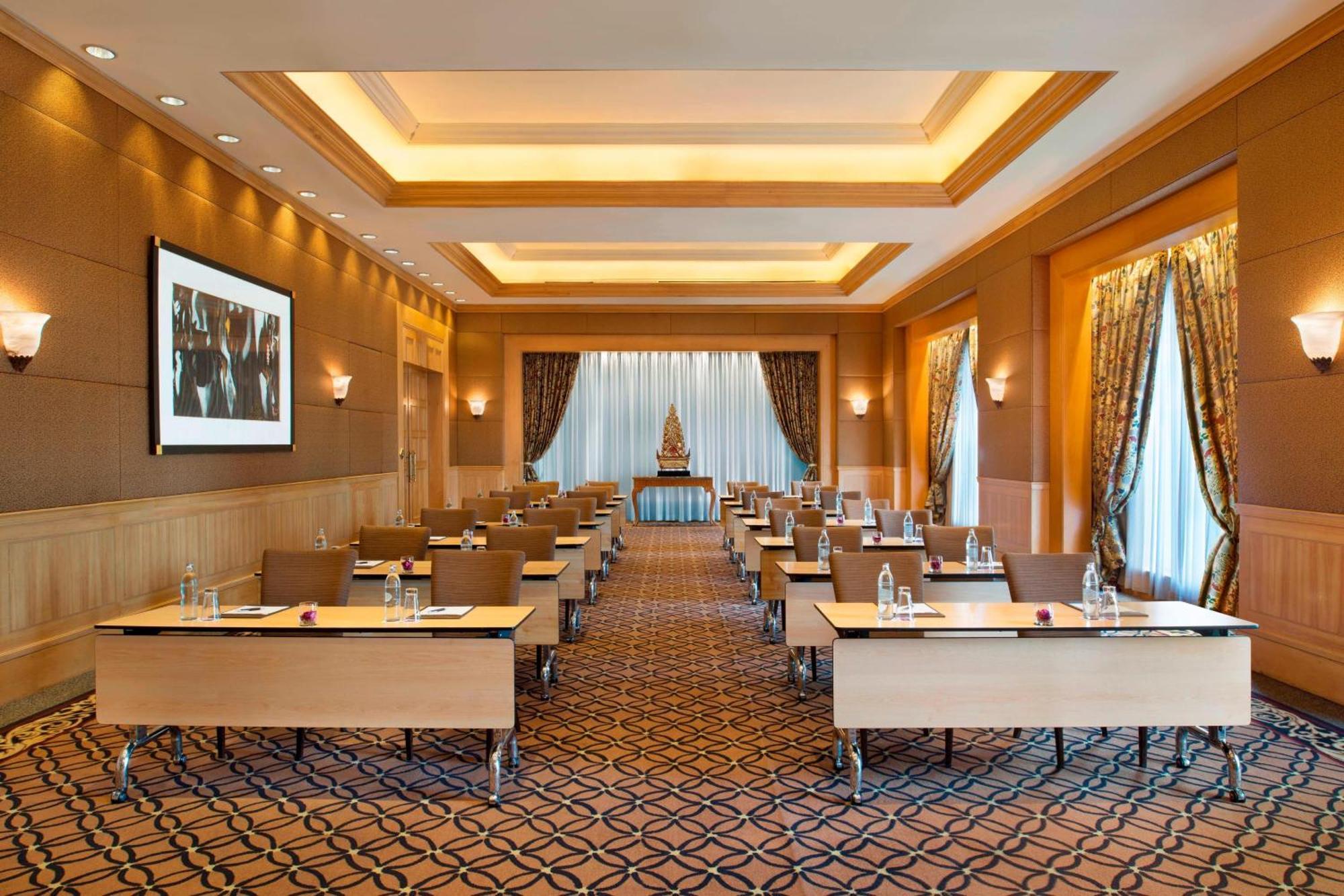 Sheraton Grande Sukhumvit, A Luxury Collection Hotel, Банкок Екстериор снимка Meeting room